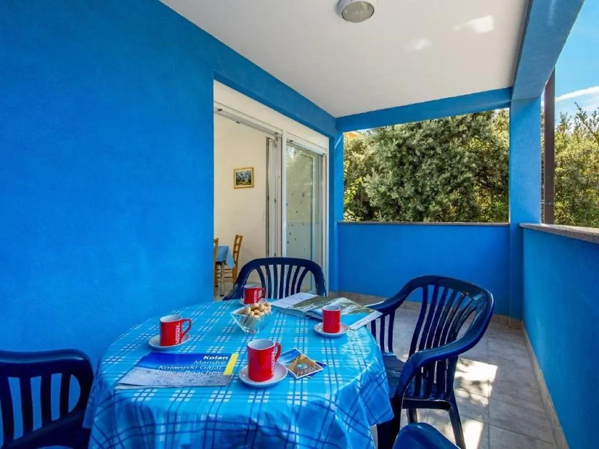 Pretty Apartment In Mandre With Barbecue